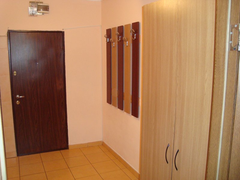 Drumul Taberei, etaj 2/4, decomandat, bloc mixt, reabilitat, 33 mp, libera