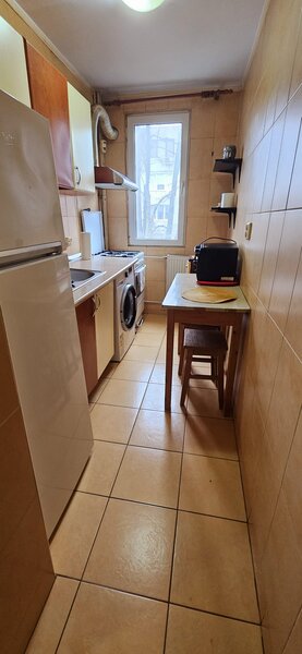 Drumul Taberei, etaj 2/4, decomandat, bloc mixt, reabilitat, 33 mp, libera