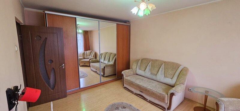 Drumul Taberei, etaj 2/4, decomandat, bloc mixt, reabilitat, 33 mp, libera